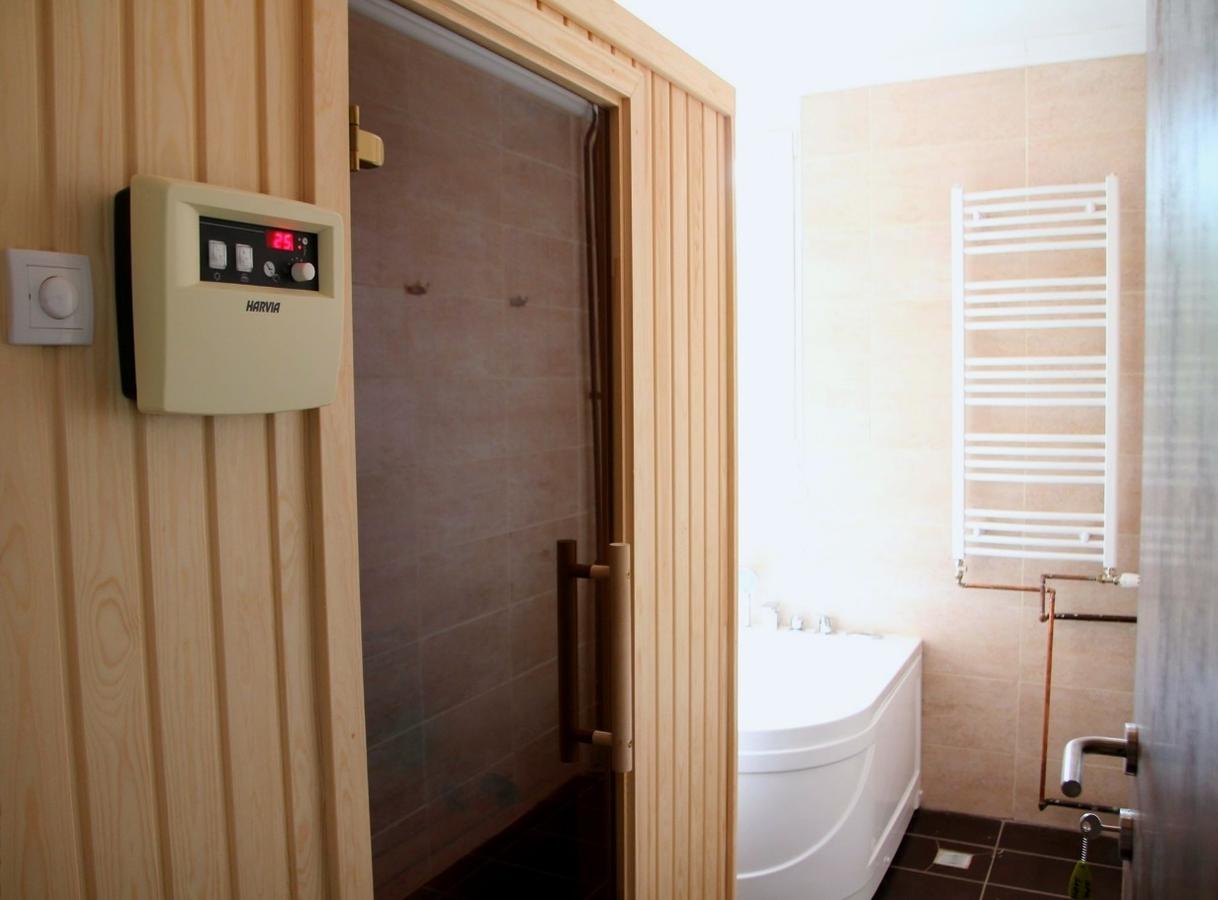 Restoran Sa Prenocistem Zitiste Hotell Exteriör bild
